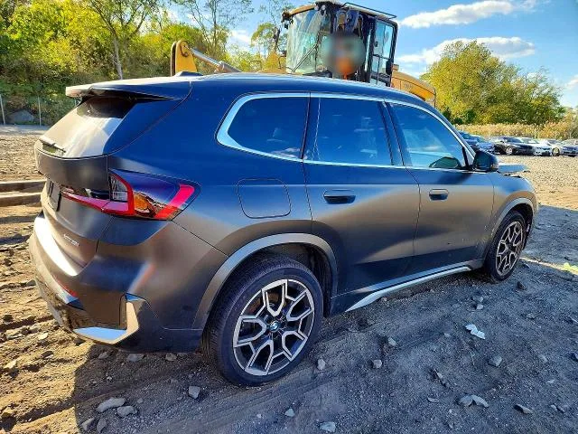 WBX73EF05T5422639 — 2026 BMW X1 photo 3