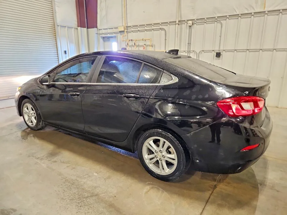 1G1BE5SM6H7238874 — 2017 CHEVROLET CRUZE photo 2