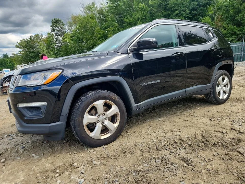 3C4NJDBB3JT107640 — 2018 JEEP COMPASS