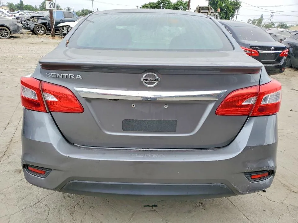 3N1AB7AP6JY230509 — 2018 NISSAN SENTRA photo 6