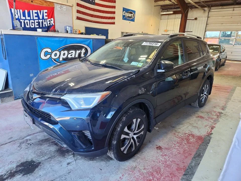 JTMBFREV0HJ174575 — 2017 TOYOTA RAV4