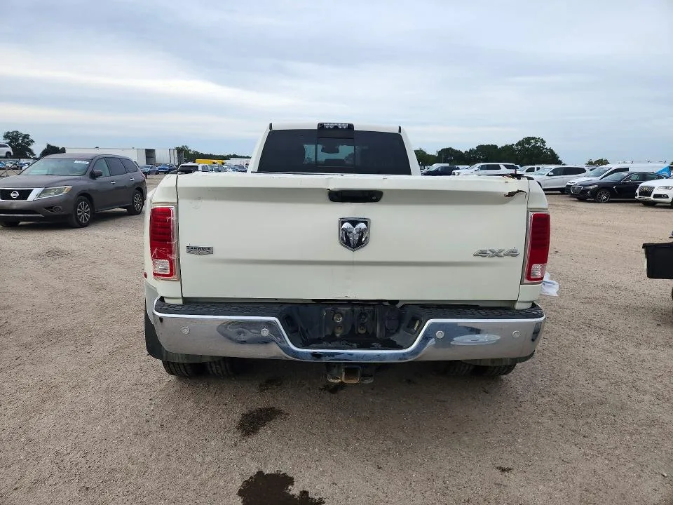 3C63RRJLXJG200517 — 2018 RAM 3500 photo 6