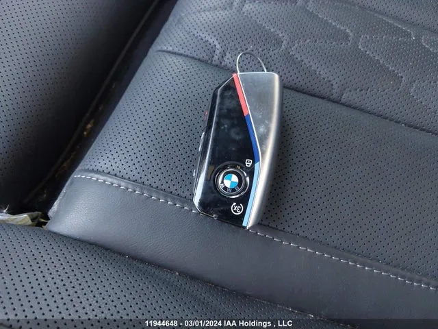 5UX33EU06R9S73026 — 2024 BMW X5 photo 11