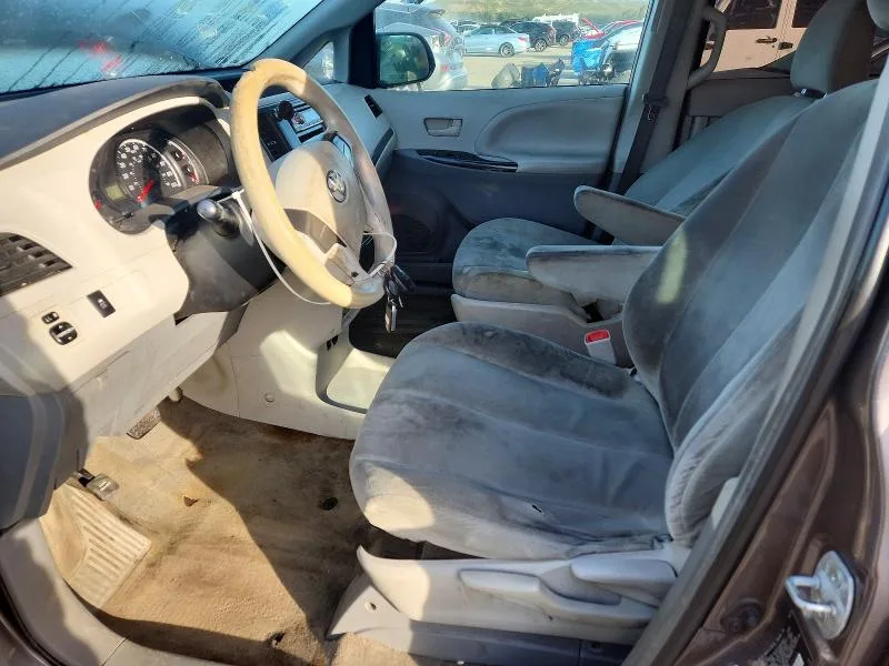 5TDZK3DC1DS362591 — 2013 TOYOTA SIENNA photo 7