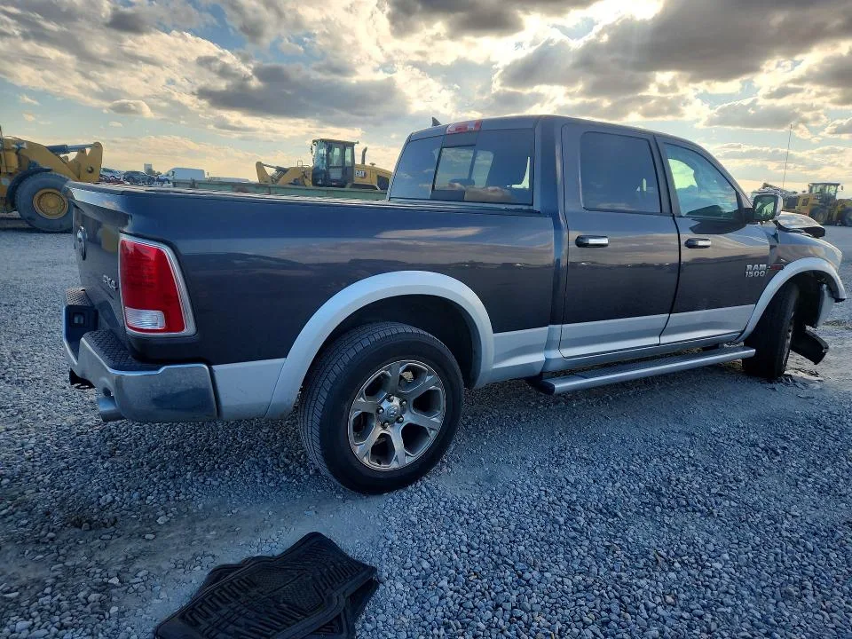 1C6RR7VM4GS178808 — 2016 RAM 1500 photo 3