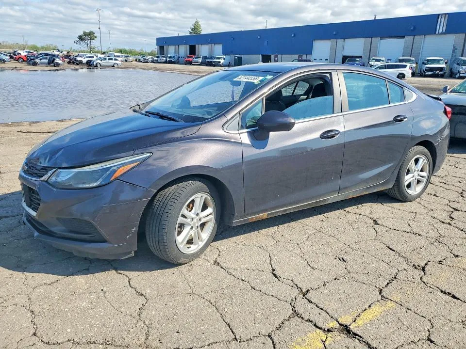 1G1BE5SM5H7142492 — 2017 CHEVROLET CRUZE