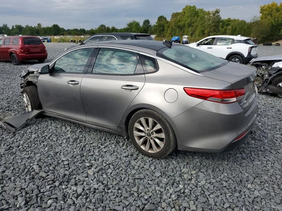 5XXGU4L34JG248297 — 2018 KIA OPTIMA photo 2