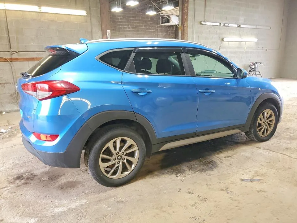 KM8J3CA40JU703795 — 2018 HYUNDAI TUCSON photo 3