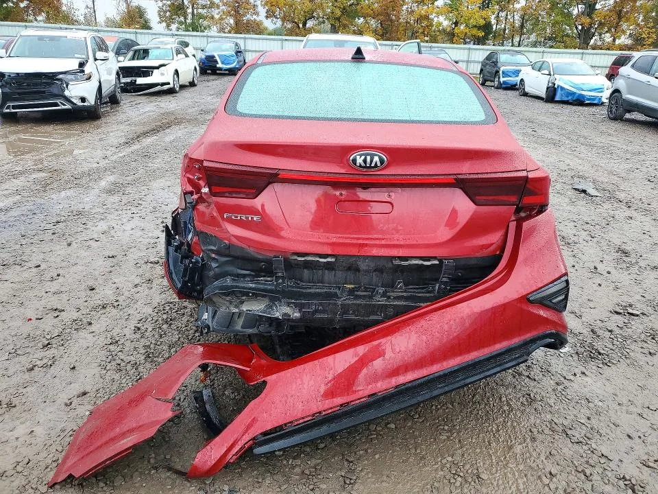 3KPF24AD5ME287586 — 2021 KIA FORTE photo 6