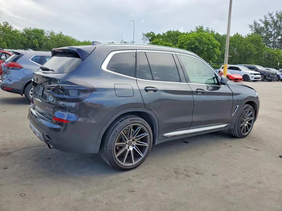 5UXTY3C04M9G63397 — 2021 BMW X3 photo 3