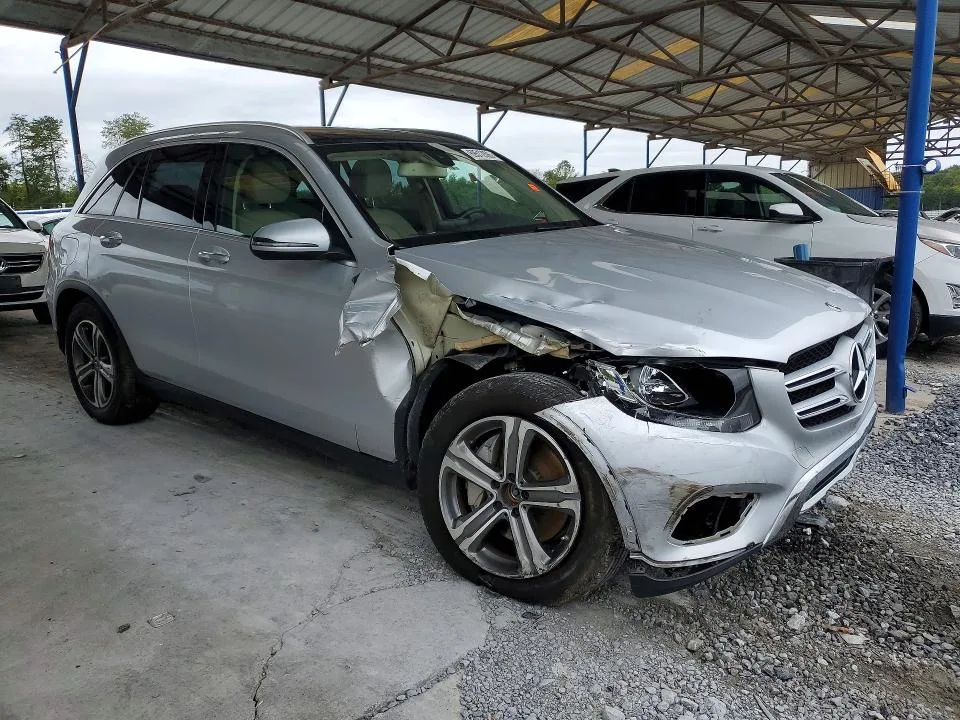 WDC0G4KB5JV038999 — 2018 MERCEDES-BENZ GLC photo 4