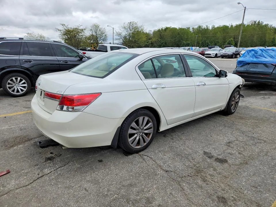 5KBCP3F87BB001403 — 2011 HONDA ACCORD photo 3