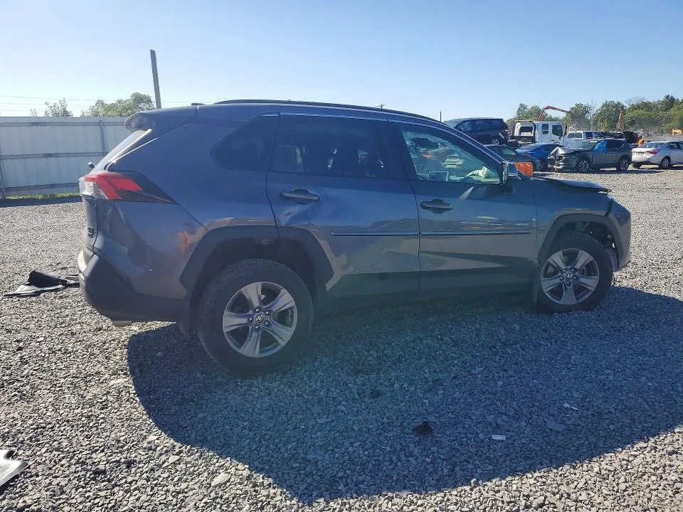 2T3P1RFV4RC397807 — 2024 TOYOTA RAV4 photo 3