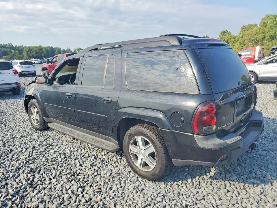 1GNET16S256169220 — 2005 CHEVROLET TRAILBLAZER photo 2