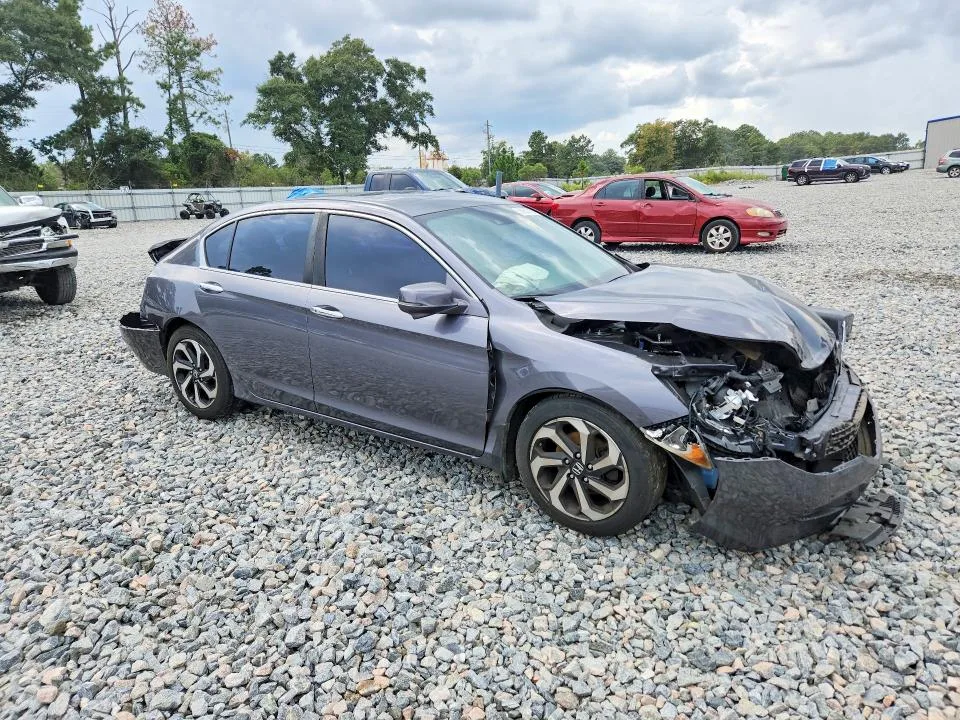 1HGCR2F00GA073865 — 2016 HONDA ACCORD photo 4