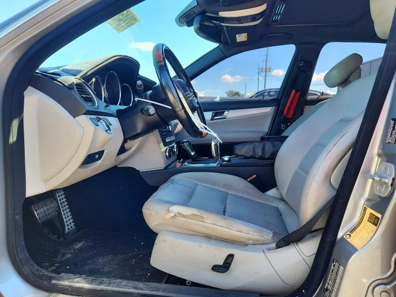 WDDGF4HB6CR202583 — 2012 MERCEDES-BENZ C photo 7