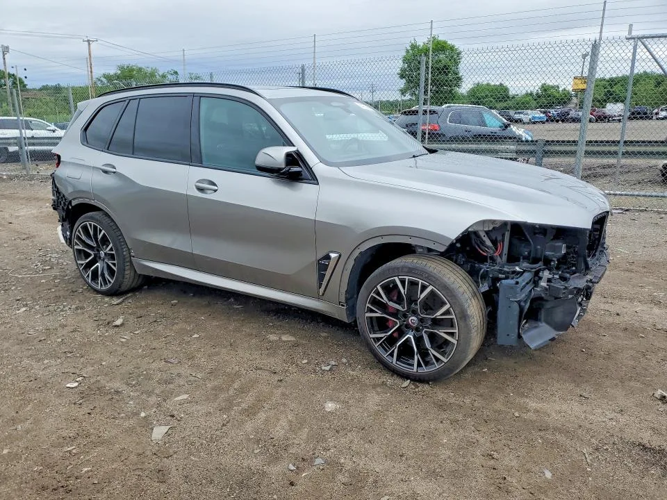 5YMJU0C04P9R93309 — 2023 BMW X5 photo 4