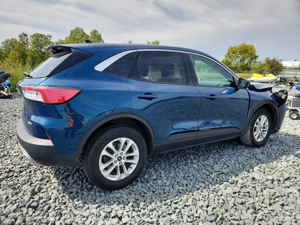 1FMCU9G66LUA27325 — 2020 FORD ESCAPE photo 3