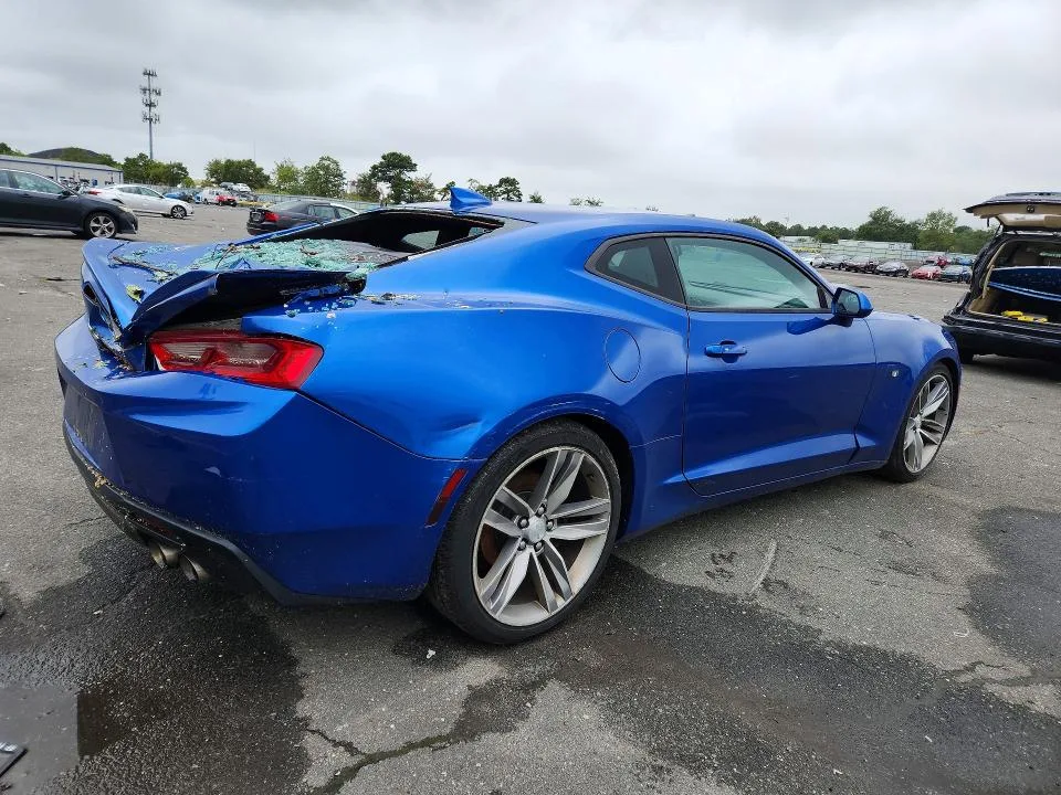 1G1FB1RS1J0159893 — 2018 CHEVROLET CAMARO photo 3