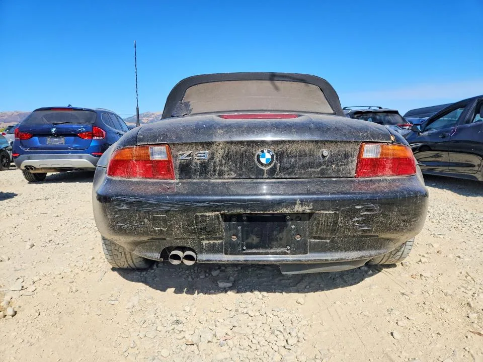 4USCJ333XWLC16007 — 1998 BMW Z3 photo 6