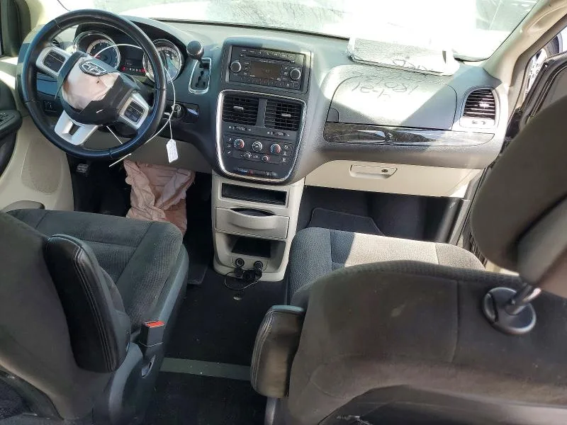 2C4RDGBG2HR645345 — 2017 DODGE GRAND CARAVAN photo 8