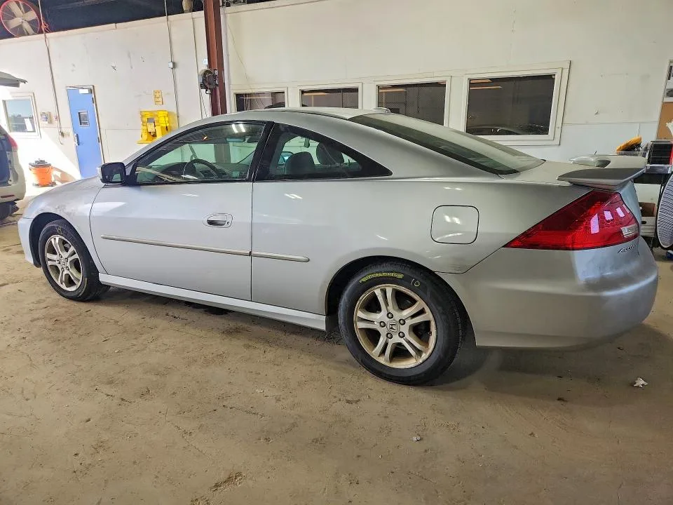 1HGCM72686A002868 — 2006 HONDA ACCORD photo 2
