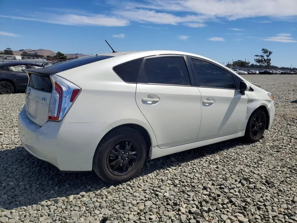 JTDKN3DU0C1601934 — 2012 TOYOTA PRIUS photo 3