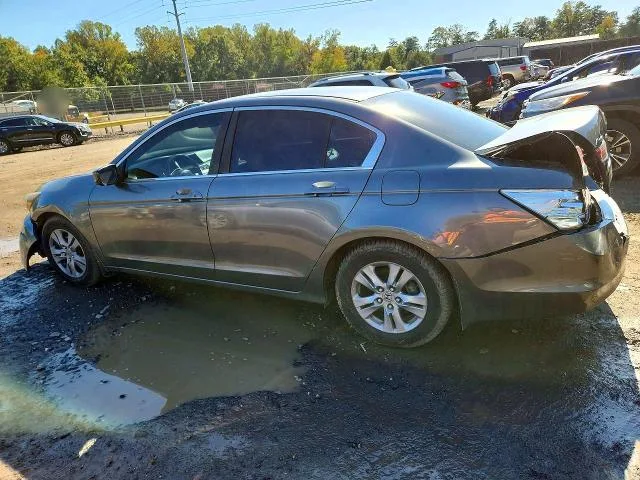 1HGCP2F62CA160400 — 2012 HONDA ACCORD photo 2