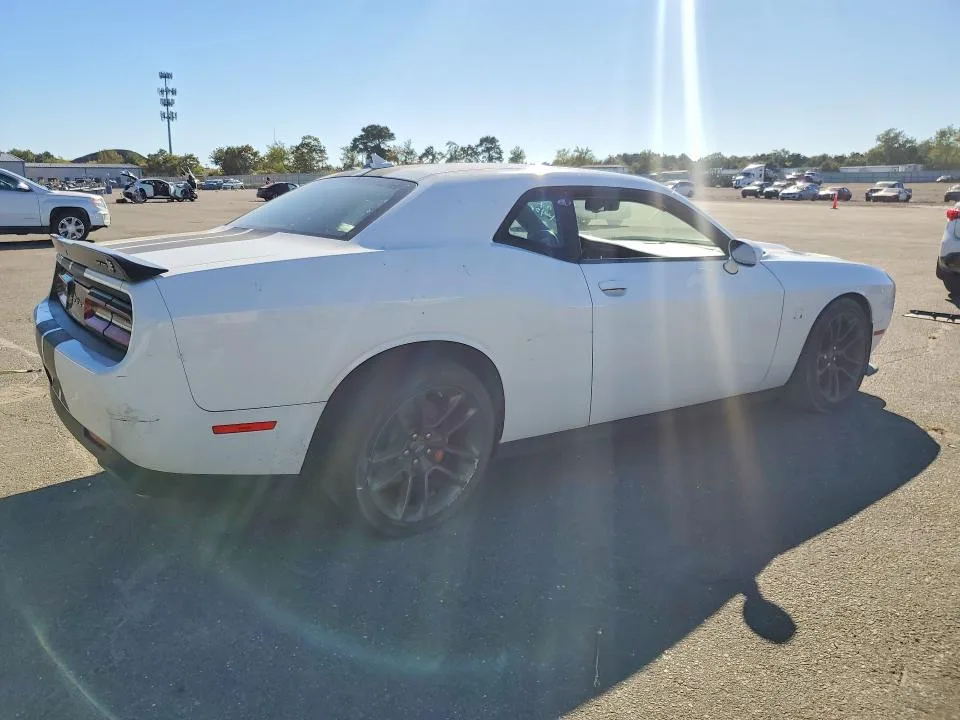 2C3CDZFJ9MH627887 — 2021 DODGE CHALLENGER photo 3