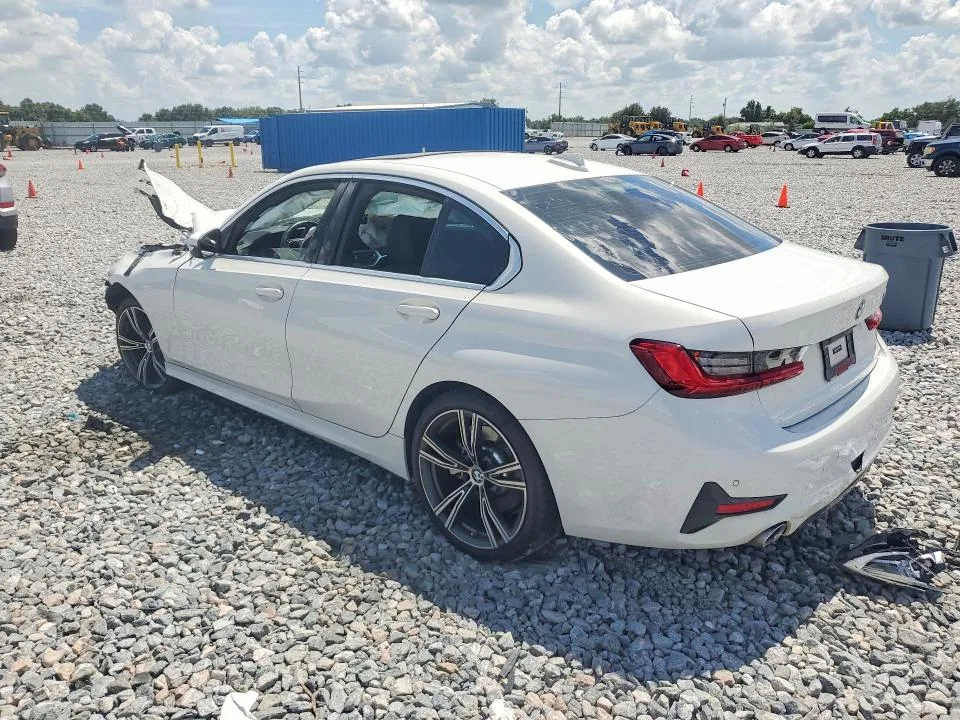 3MW5R1J01M8C14620 — 2021 BMW 330I photo 2