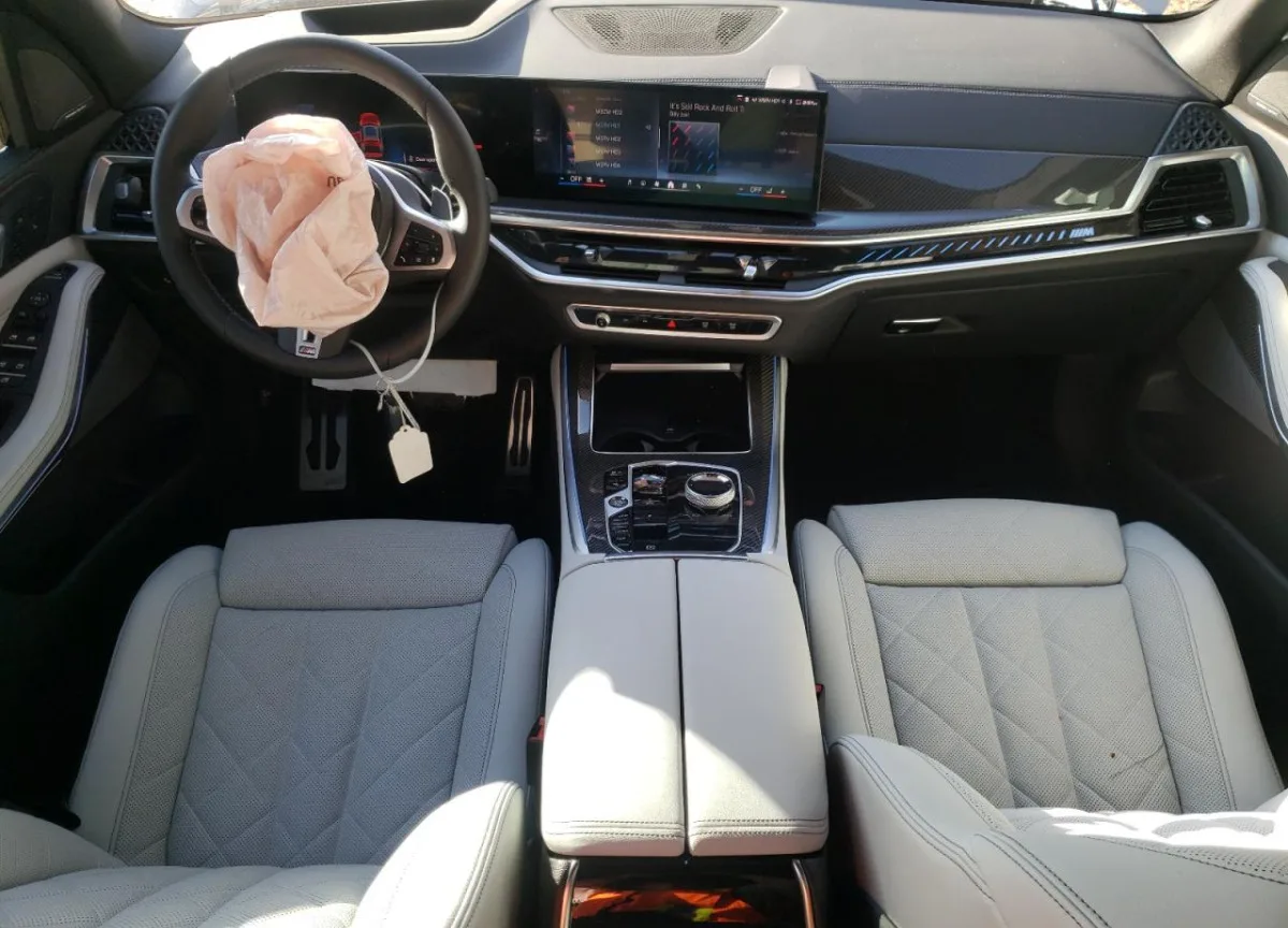 5UX33EU02S9W63434 — 2025 BMW X5 photo 7