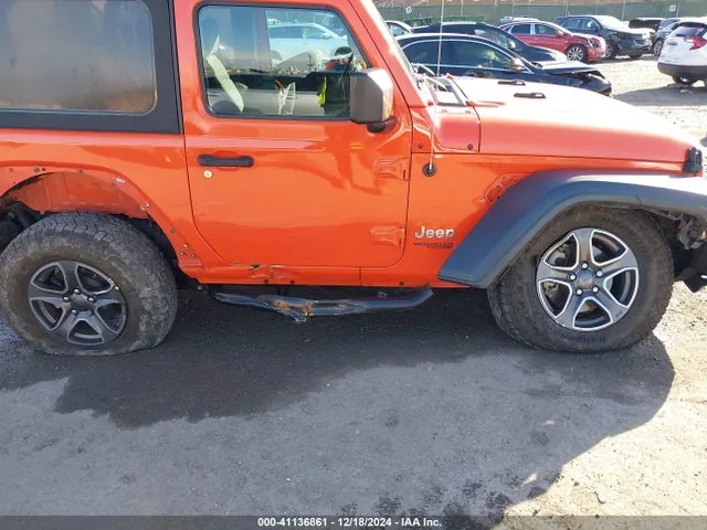 1C4GJXAN3JW229933 — 2018 JEEP Wrangler photo 6