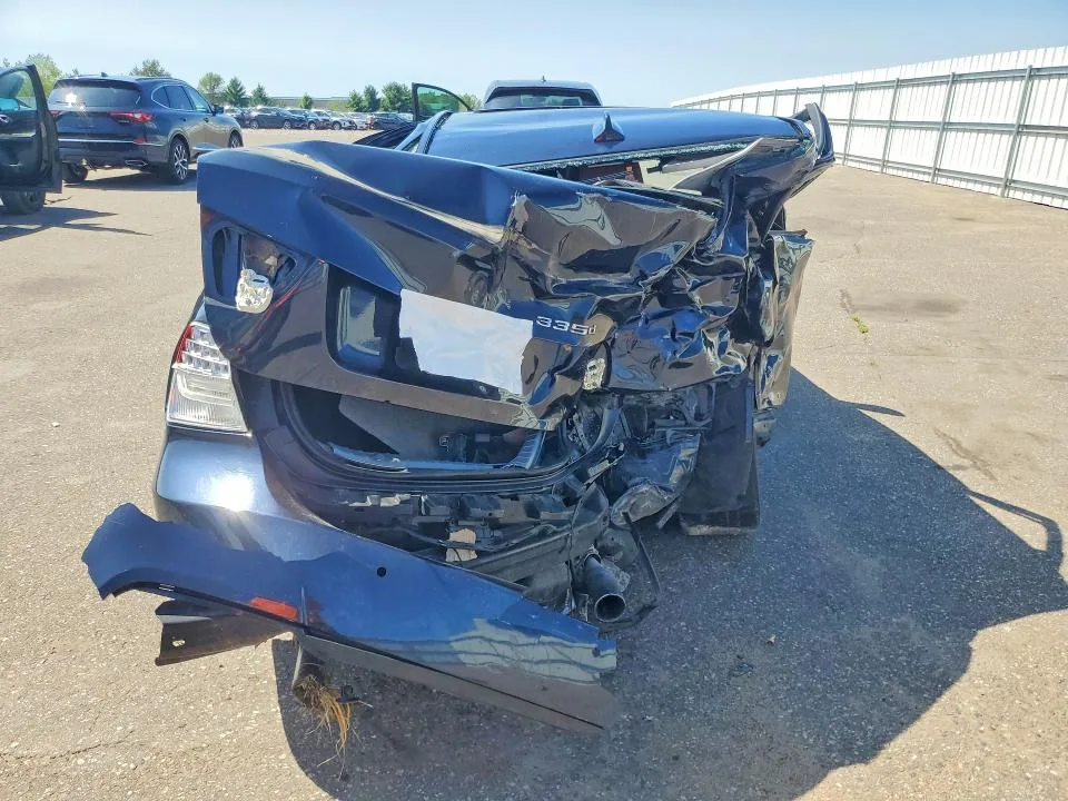 WBAPN7C56AA778974 — 2010 BMW 335 photo 6