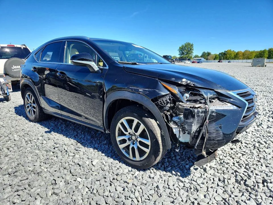 JTJBARBZXF2036262 — 2015 LEXUS NX photo 4