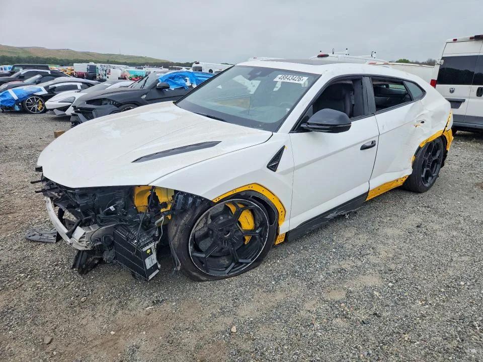 ZPBUC3ZL4RLA35636 — 2024 LAMBORGHINI URUS