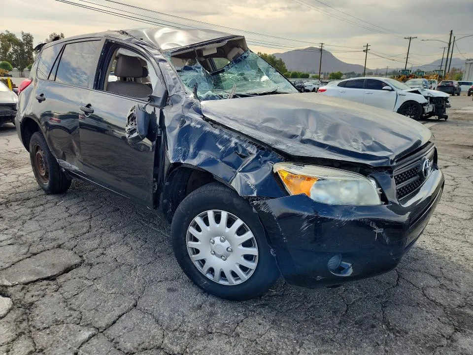 JTMZD33V576037055 — 2007 TOYOTA RAV4 photo 4
