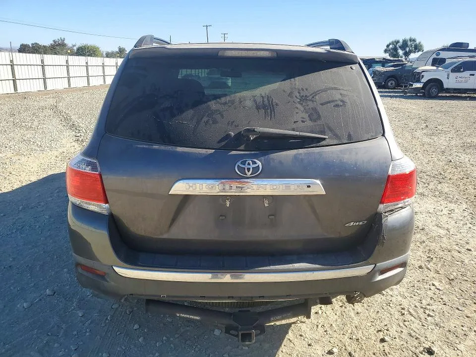 5TDBK3EH3DS274458 — 2013 TOYOTA HIGHLANDER photo 6