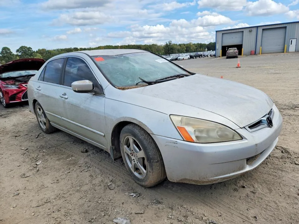 JHMCN36575C015196 — 2005 HONDA ACCORD photo 4