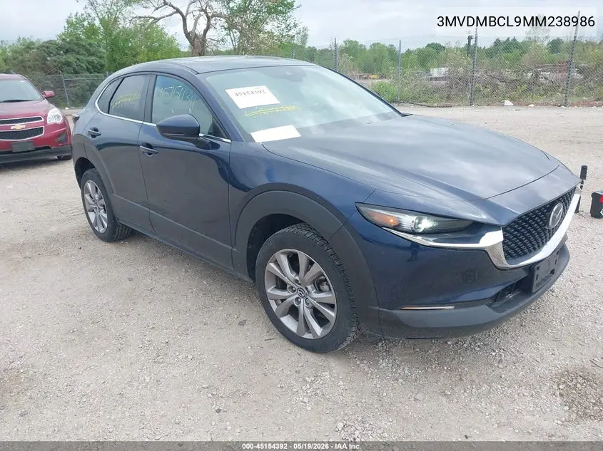 Photo 2 of vehicle VIN 3MVDMBCL9MM238986