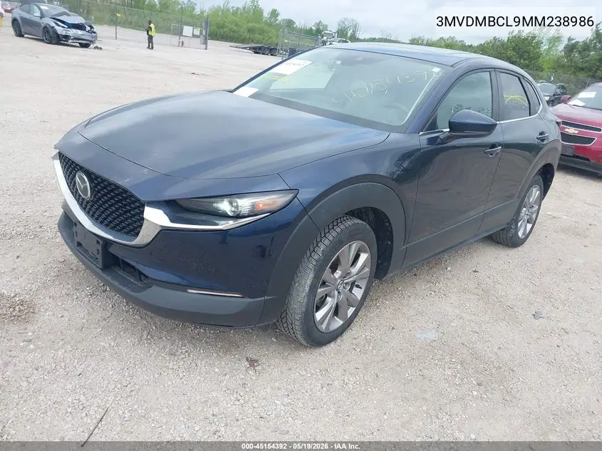 Photo 3 of vehicle VIN 3MVDMBCL9MM238986