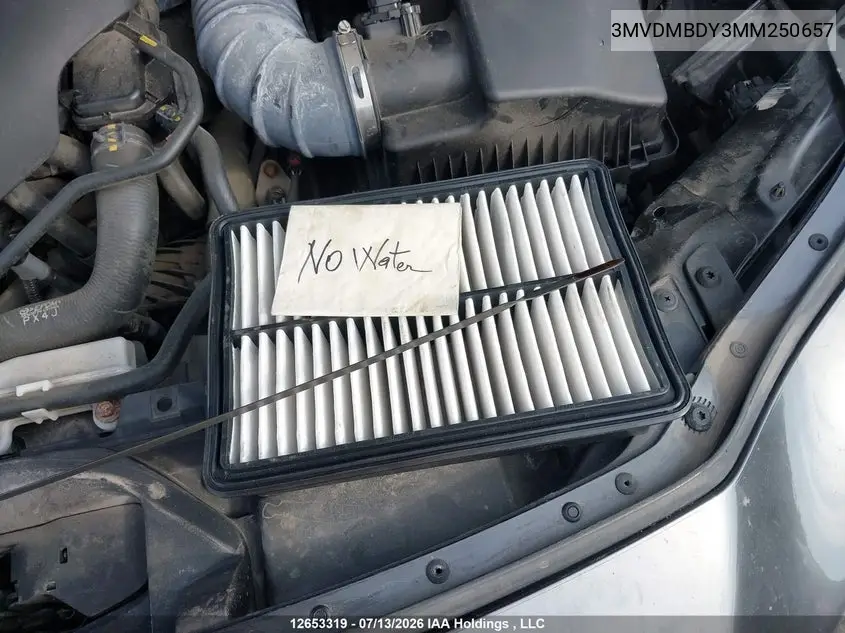 Photo 13 of vehicle VIN 3MVDMBDY3MM250657