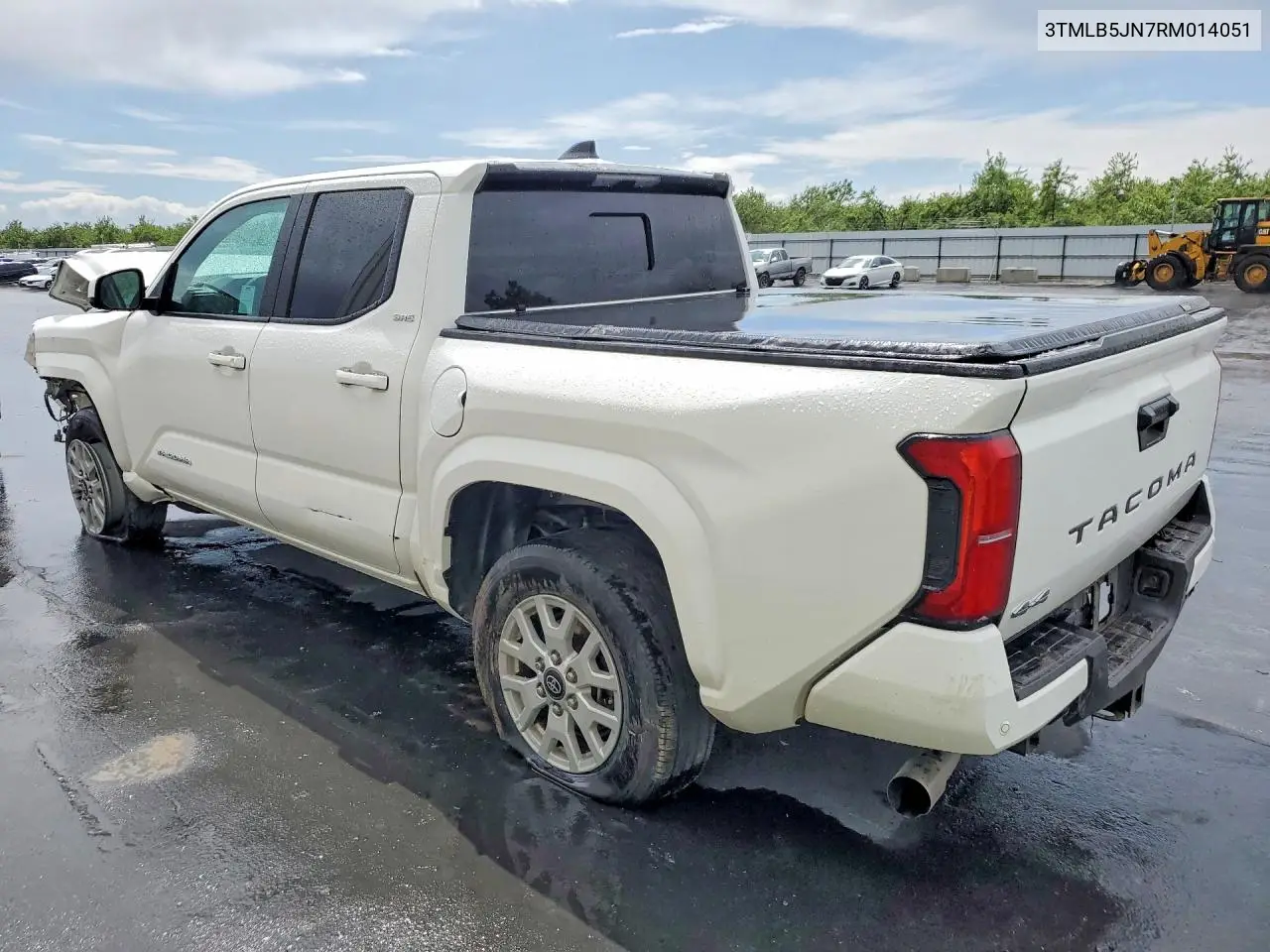 Photo 3 of vehicle VIN 3TMLB5JN7RM014051
