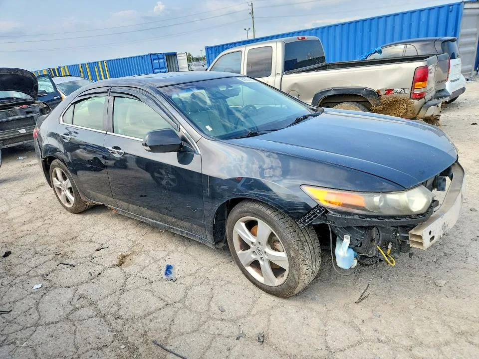 JH4CU2F68AC023100 — 2010 ACURA TSX photo 4