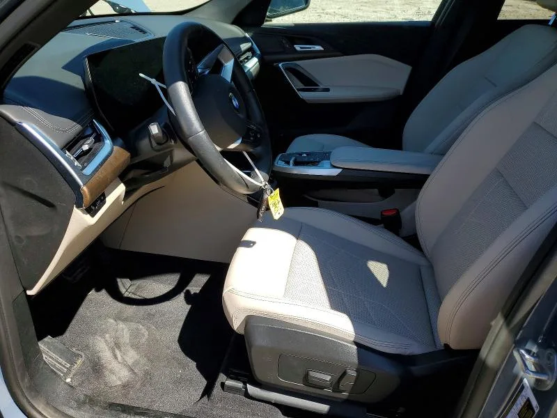 WBX73EF03S5290608 — 2025 BMW X1 photo 7
