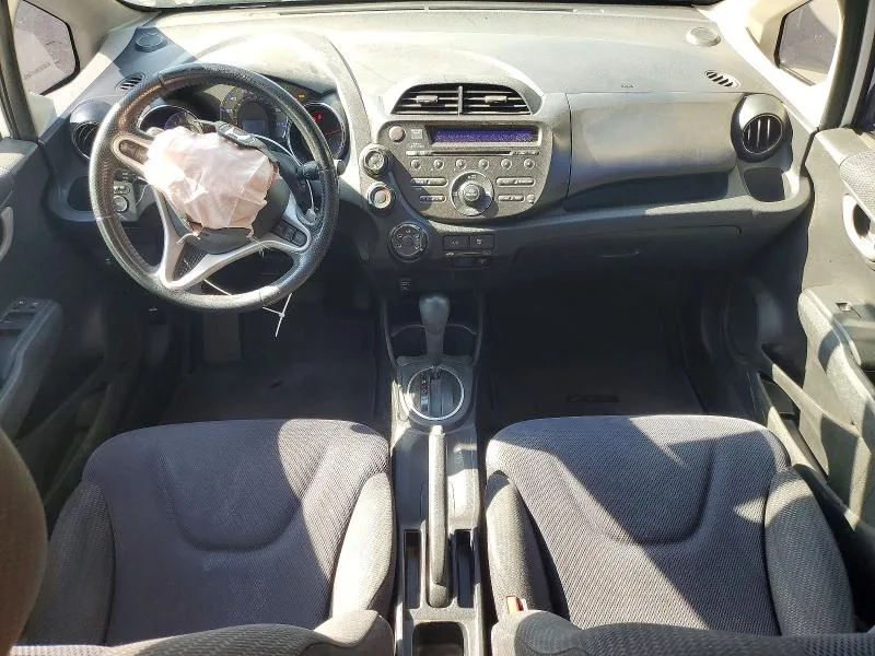 JHMGE8H5XDC010875 — 2013 HONDA FIT photo 8