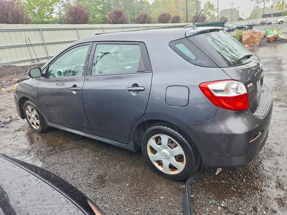 2T1KU40E59C092399 — 2009 TOYOTA MATRIX photo 2