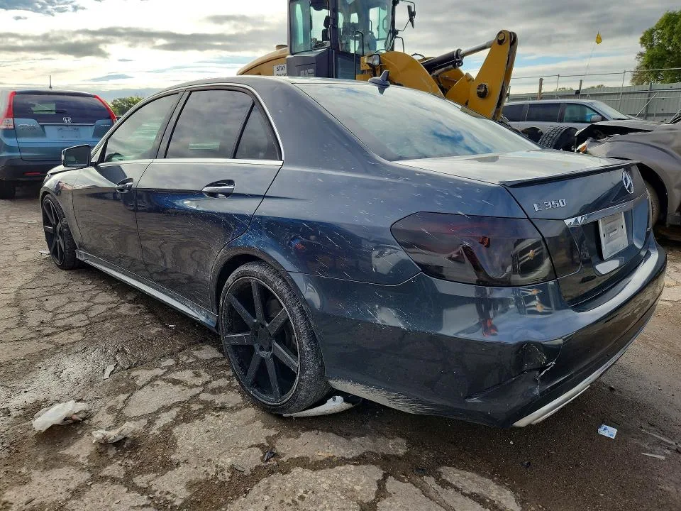 WDDHF5KB5FB125267 — 2015 MERCEDES-BENZ E photo 2