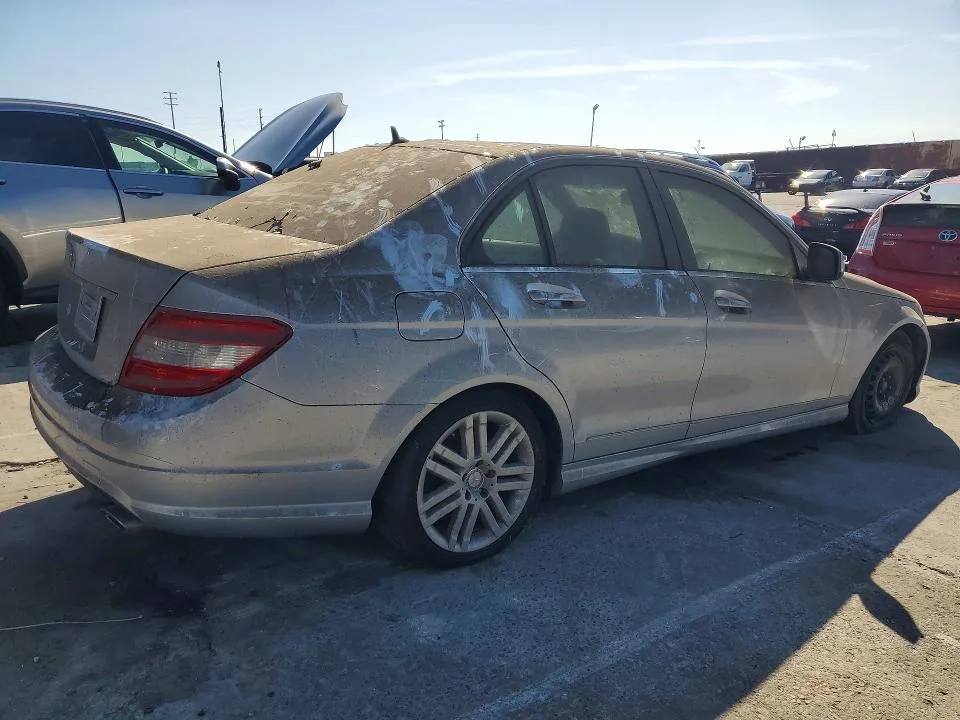 WDDGF54X98F032817 — 2008 MERCEDES-BENZ C-CLASS photo 3