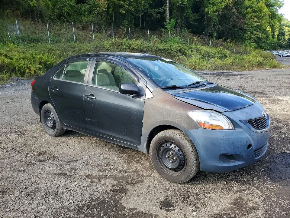 JTDBT4K34A1356039 — 2010 TOYOTA YARIS photo 4