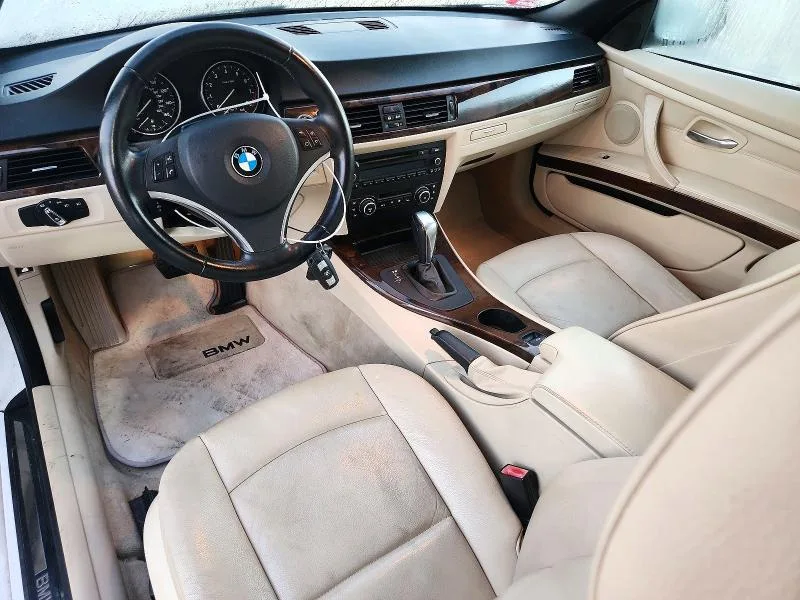WBADW3C56BE539945 — 2011 BMW 328 photo 8